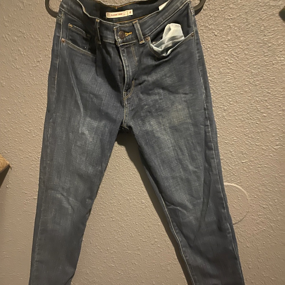 Classic crop Levis